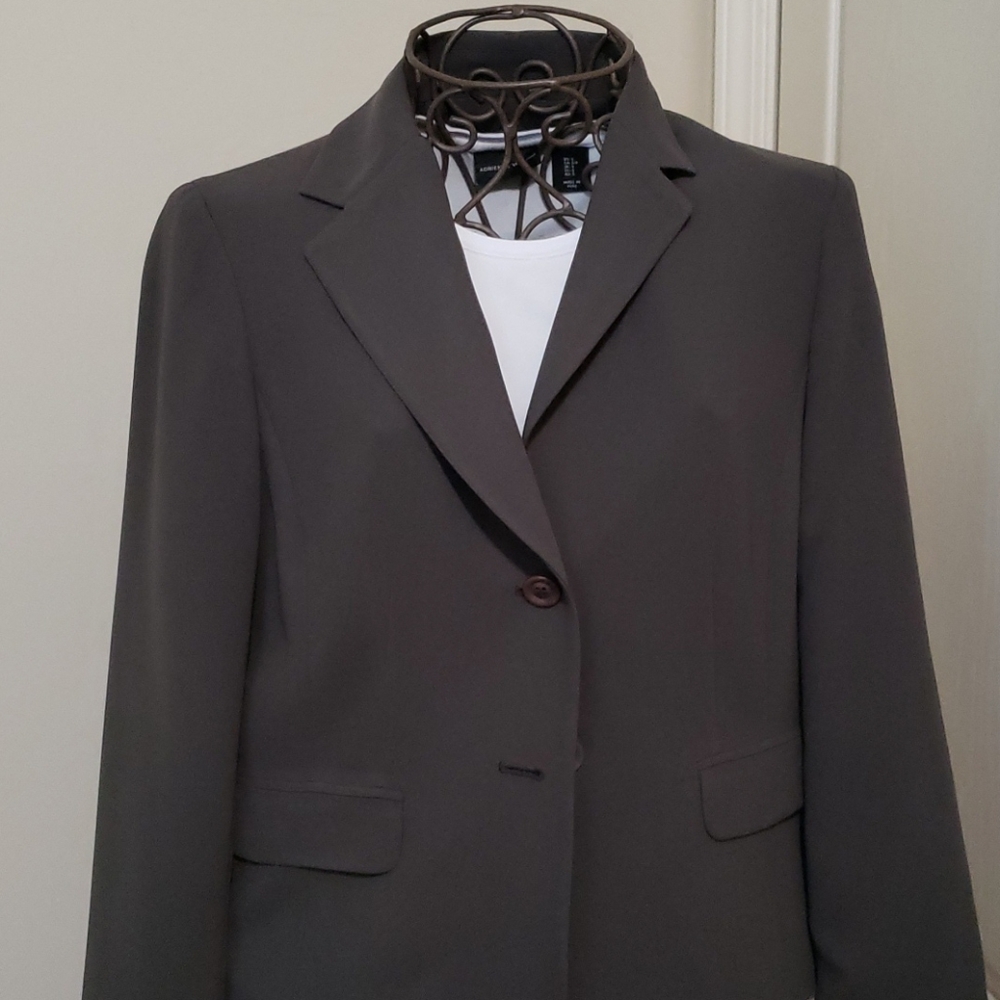 Jones Wear Blazer